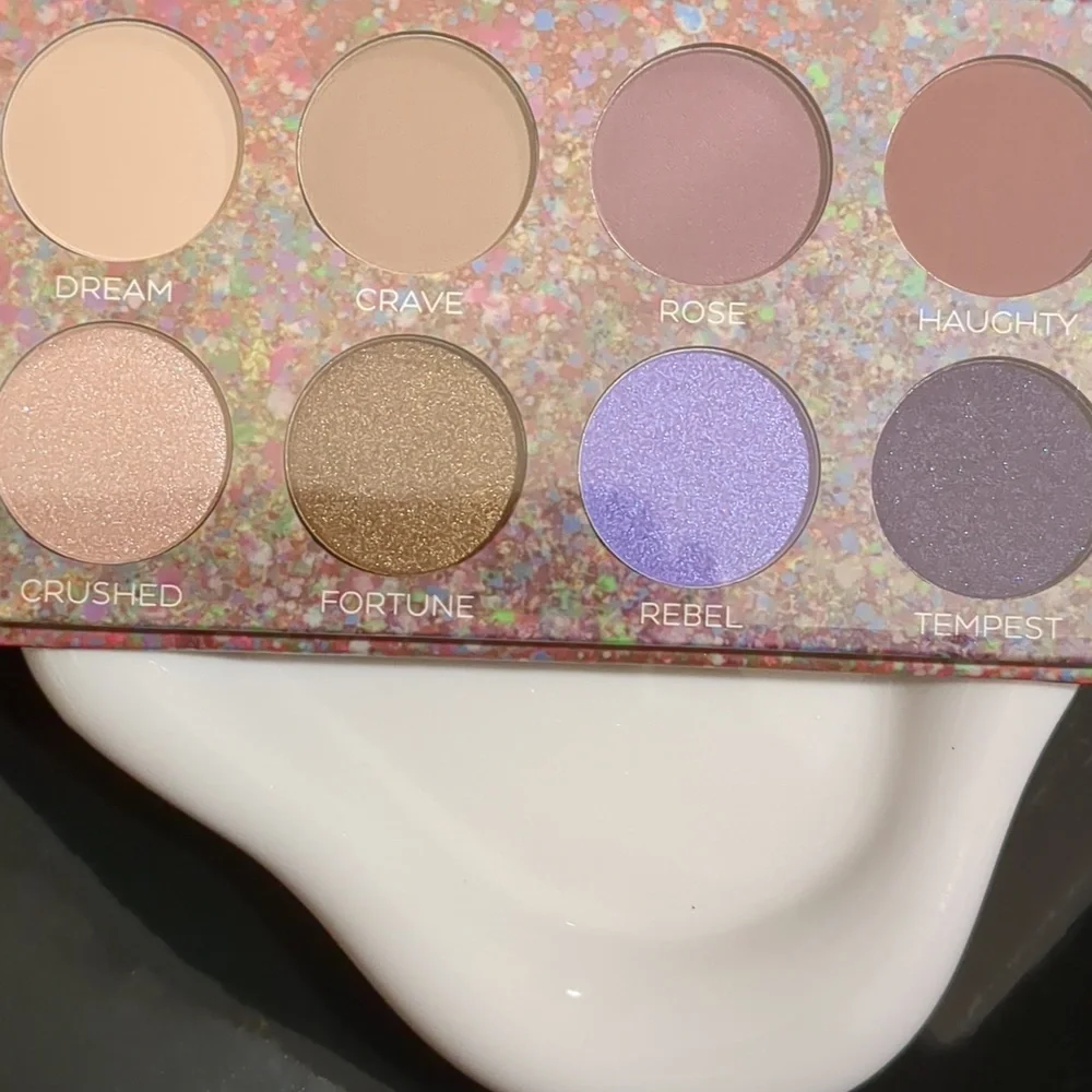 Eyeshadow Palette